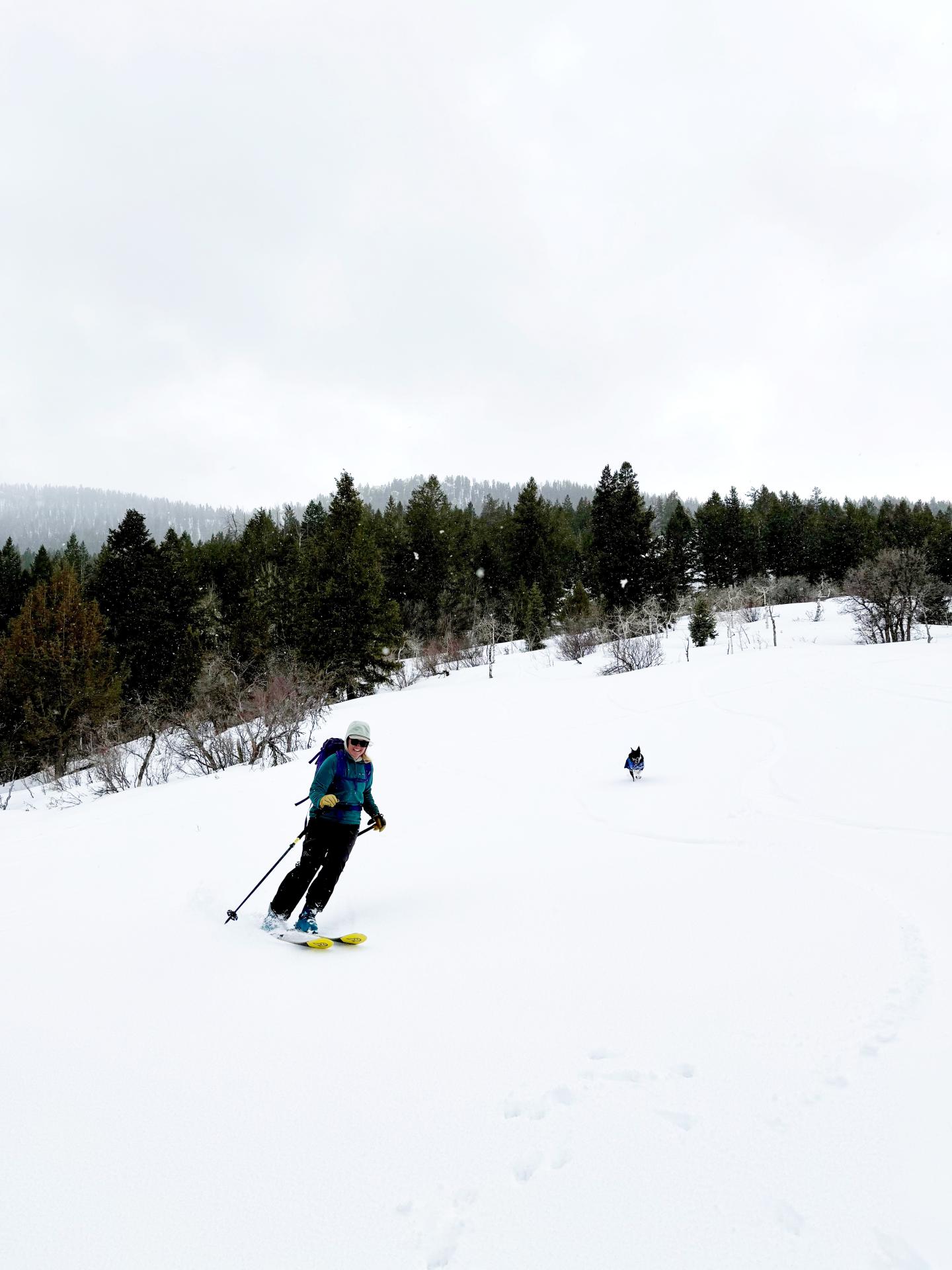 Louise skiing